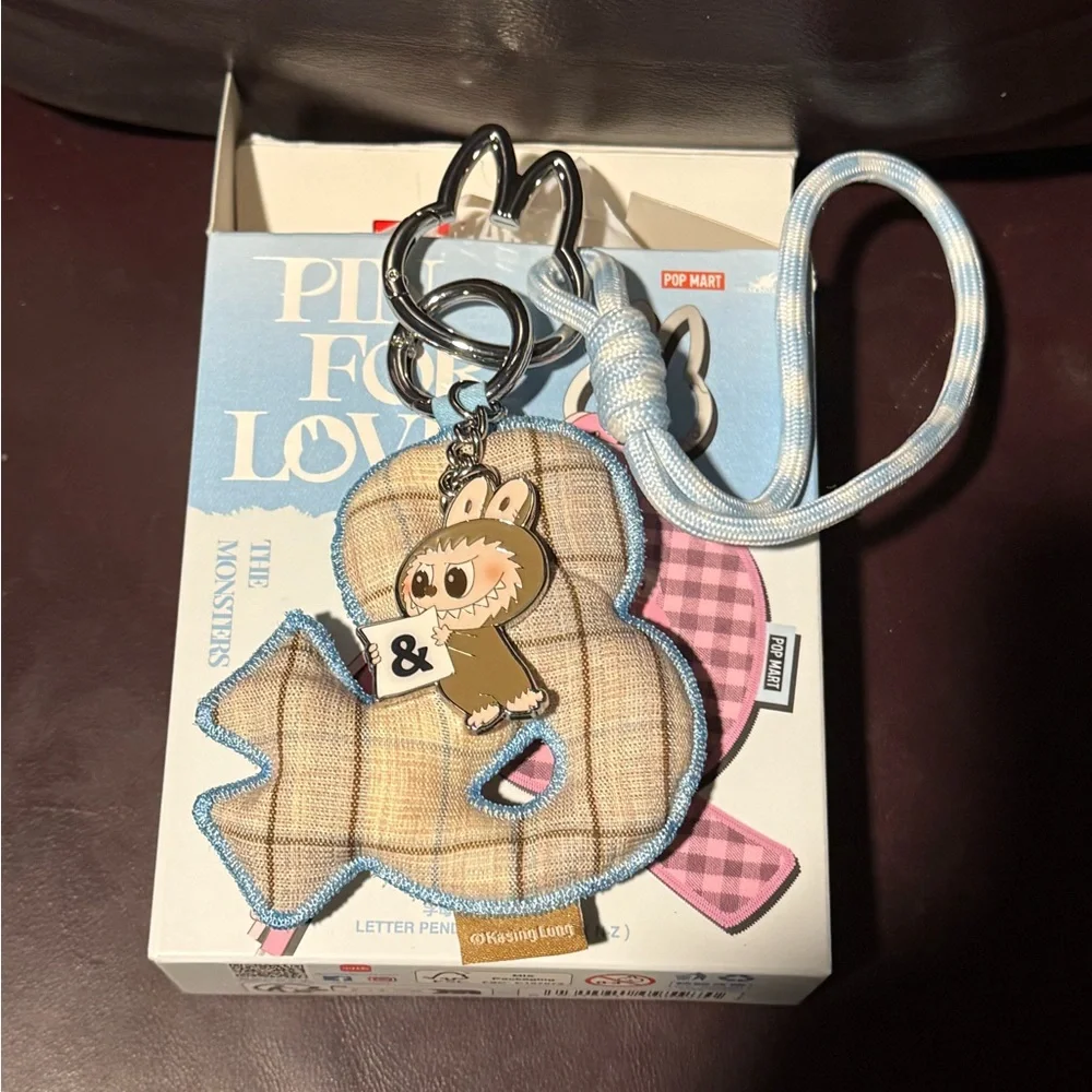 Pop Mart Pin For Love “&” Keychain
